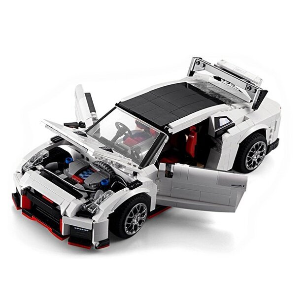 Išskirtinis sportinio - Nissan R35 GTR - R/C automobilio CaDA konstruktorius, 1322 detalių