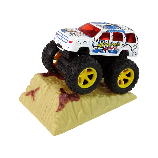 Visureigis Resorak Monster Truck su rampa