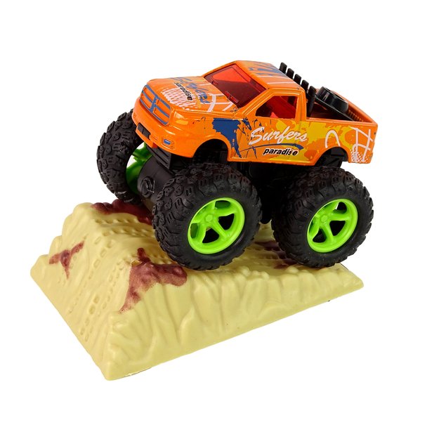 Visureigis Resorak Monster Truck su rampa