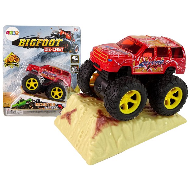 Visureigis Resorak Monster Truck su rampa