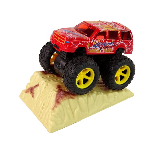 Visureigis Resorak Monster Truck su rampa